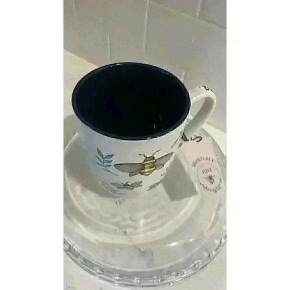 Busy Bee Spring Easter Coffee Mug super cute gift! NWT - Picture 3 of 9